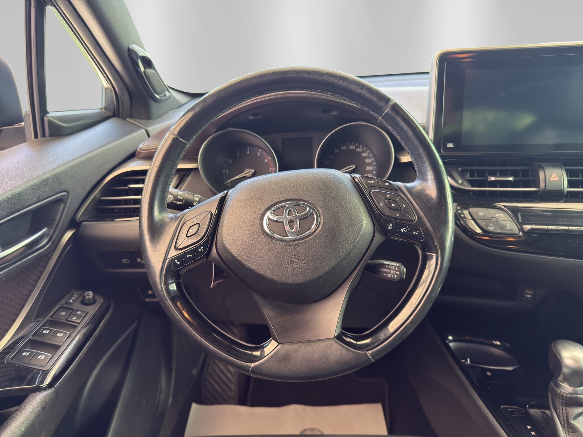 TOYOTA C-HR 1.2 Turbo Premium 4WD Multidrive S-image-9