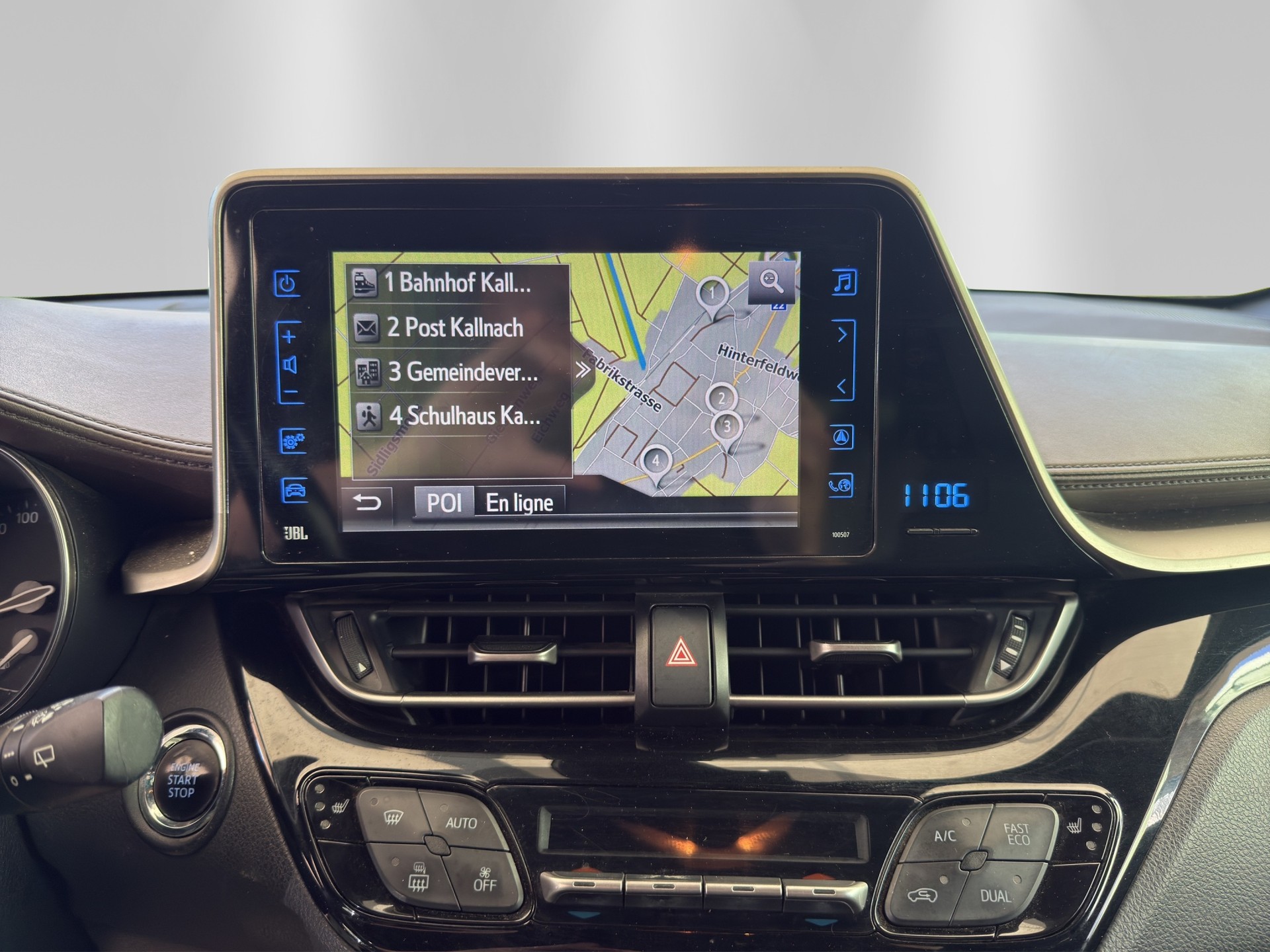TOYOTA C-HR 1.2 Turbo Premium 4WD Multidrive S-image-10