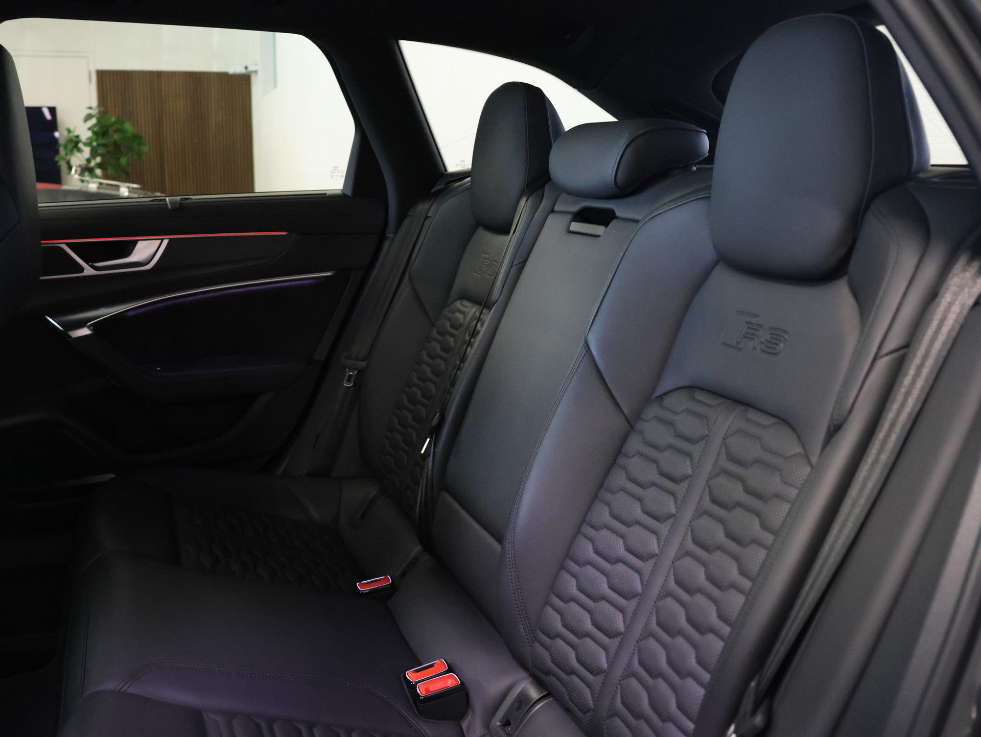 AUDI Audi RS6 R Avant ABT *1 of 125*-image-40