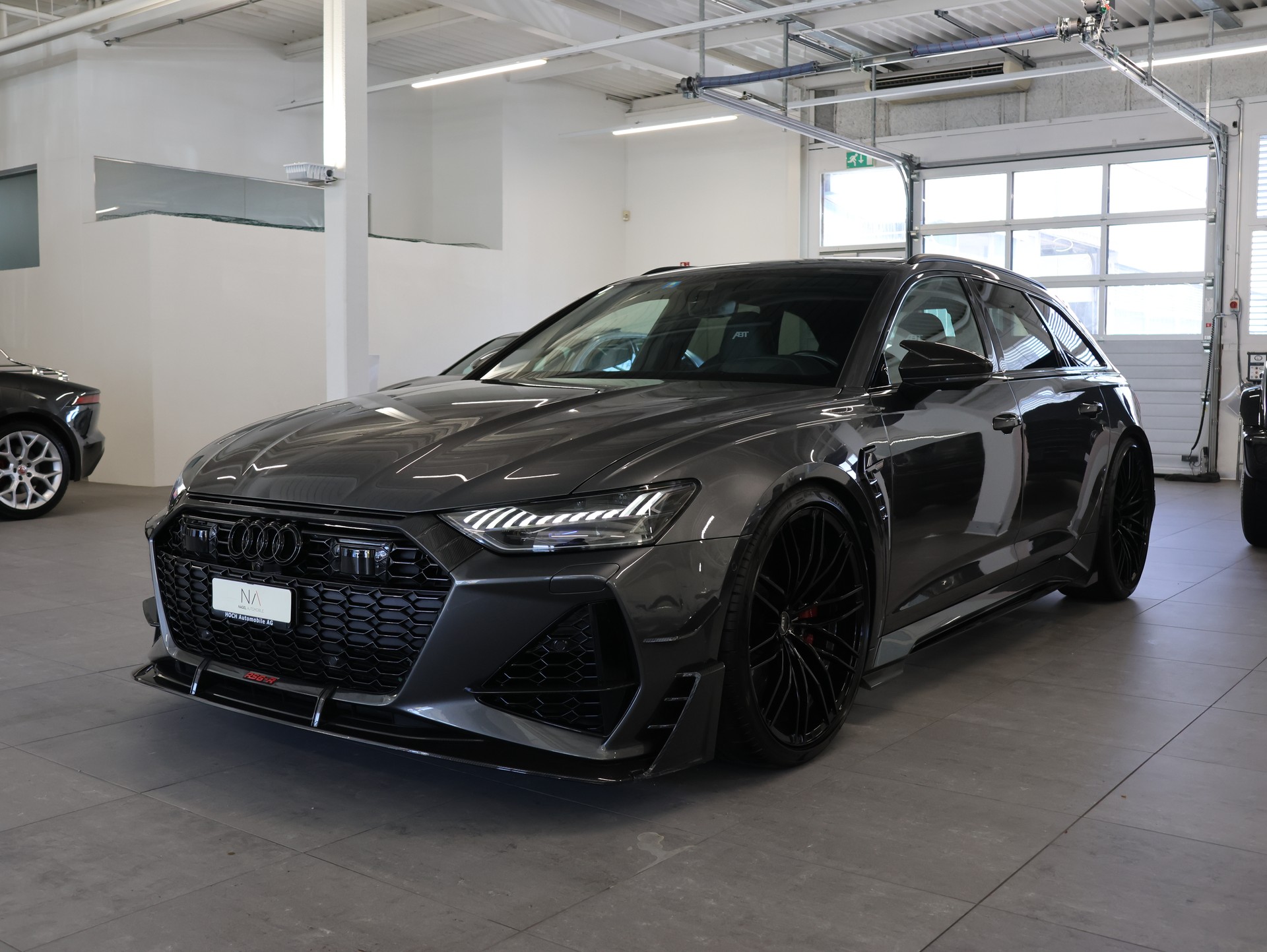 AUDI Audi RS6 R Avant ABT *1 of 125*-showroom-element-3