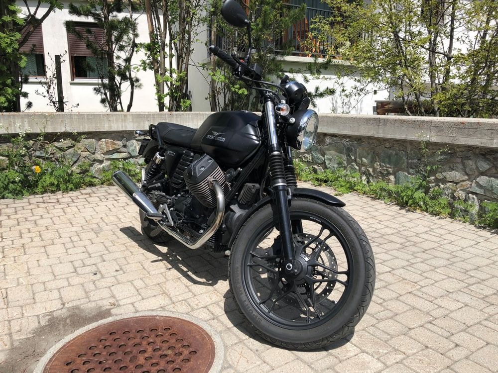 MOTO GUZZI V7 II Stone 750 A-image-0