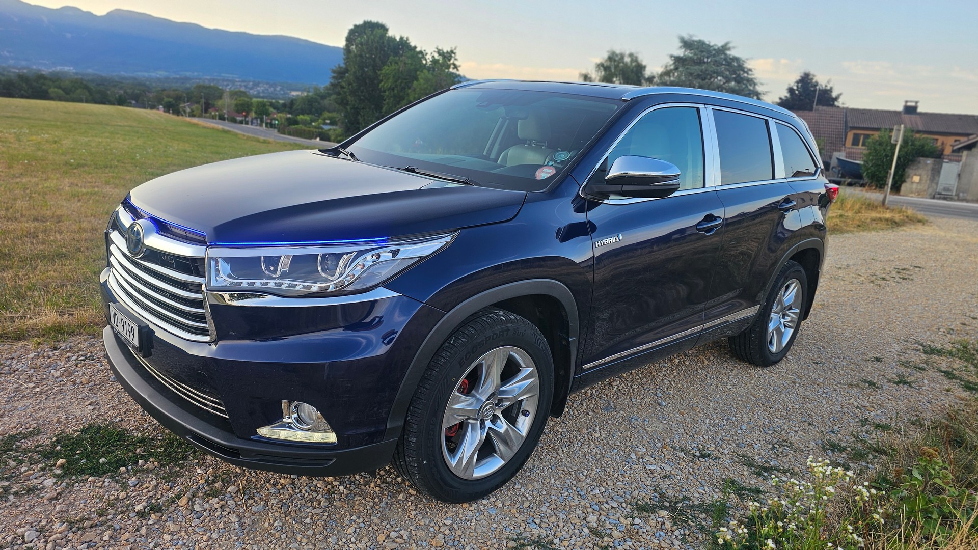 TOYOTA Highlander