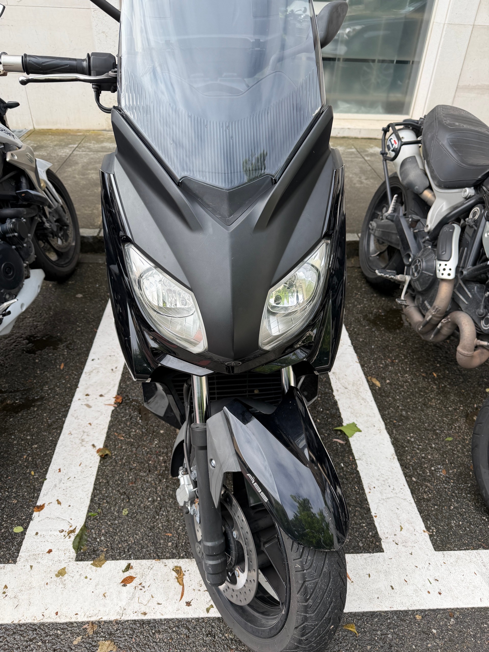 YAMAHA X-MaxYP 250 RA ABS-image-2