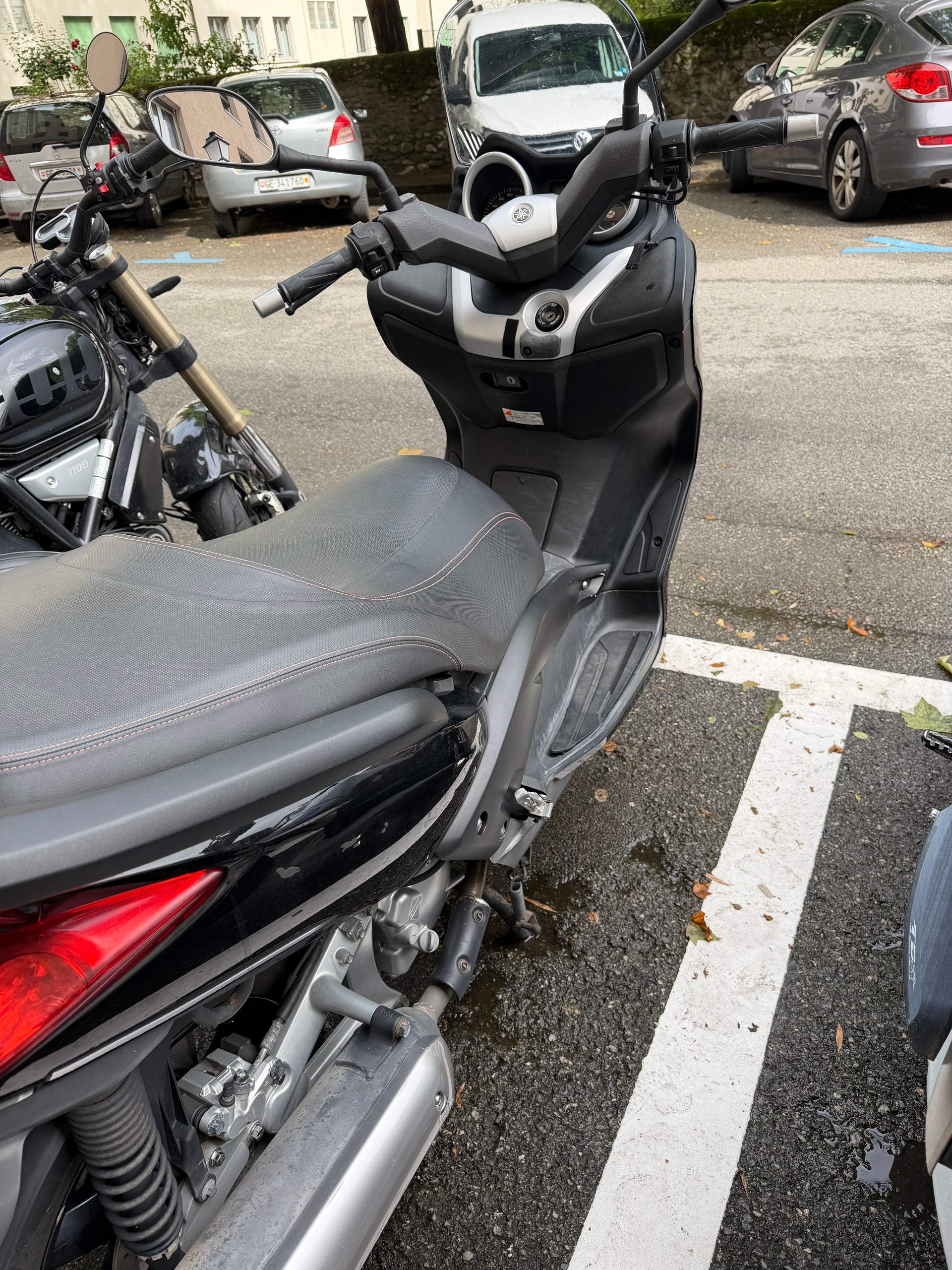 YAMAHA X-MaxYP 250 RA ABS-image-6