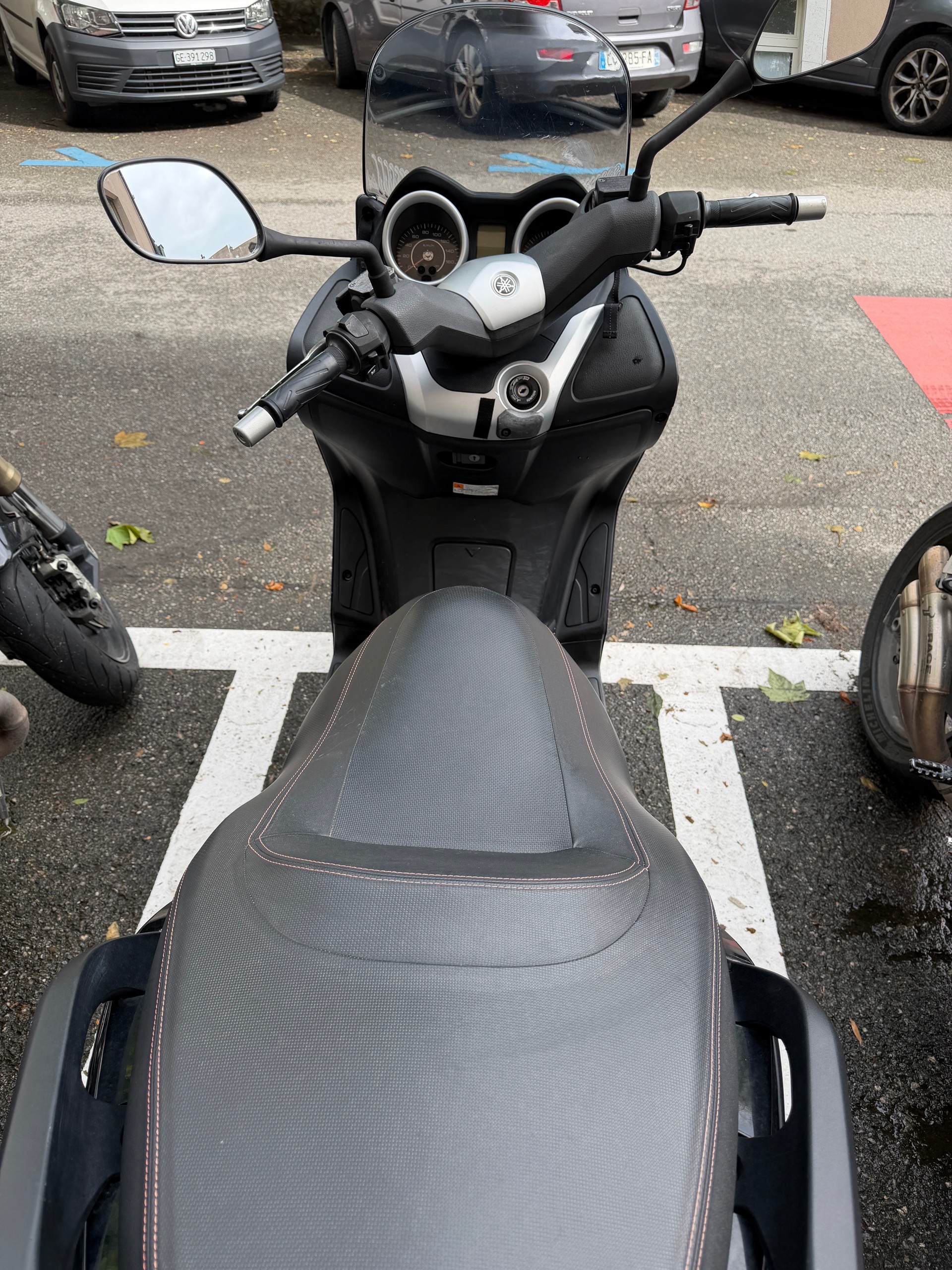 YAMAHA X-MaxYP 250 RA ABS-image-4