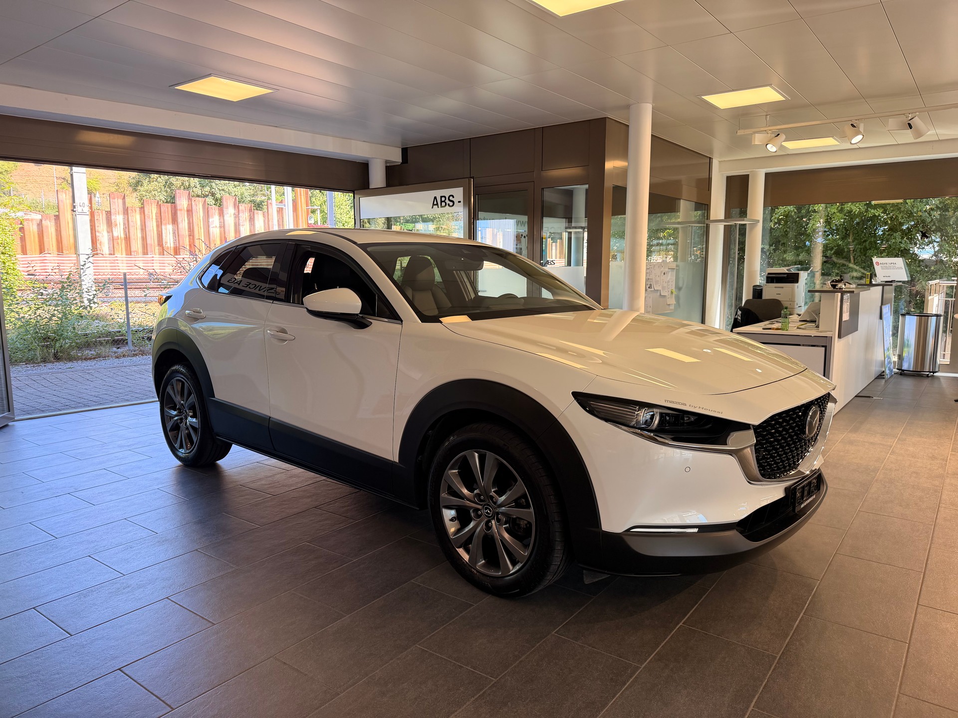 MAZDA CX-30 SKYACTIV-X M Hybrid 180 Revolution AWD Automat-image-1