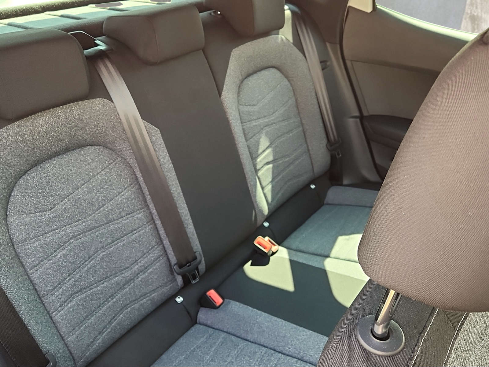 SEAT Arona 1.0 TSI Eco Hola Xperience-image-12