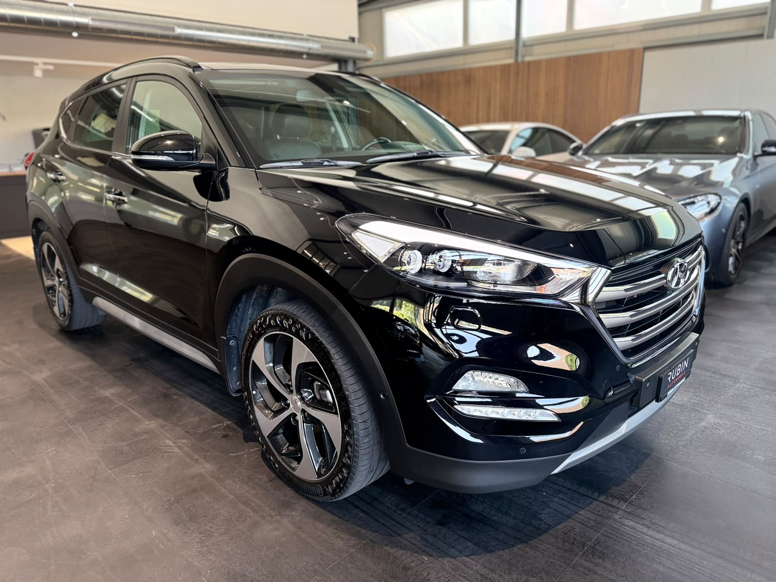 HYUNDAI Tucson 2.0 CRDI Vertex 4WD Automatic-image-5