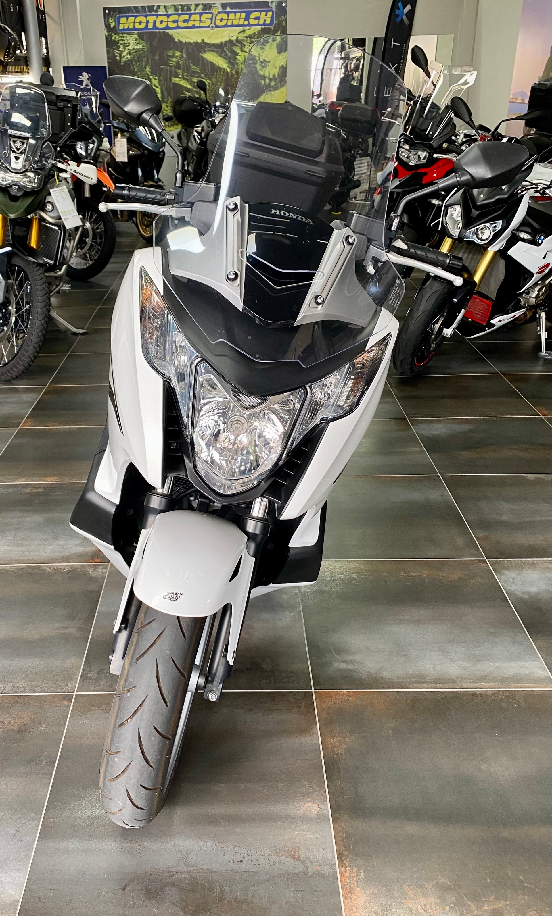 HONDA NC 700 D Integra ABS-image-1