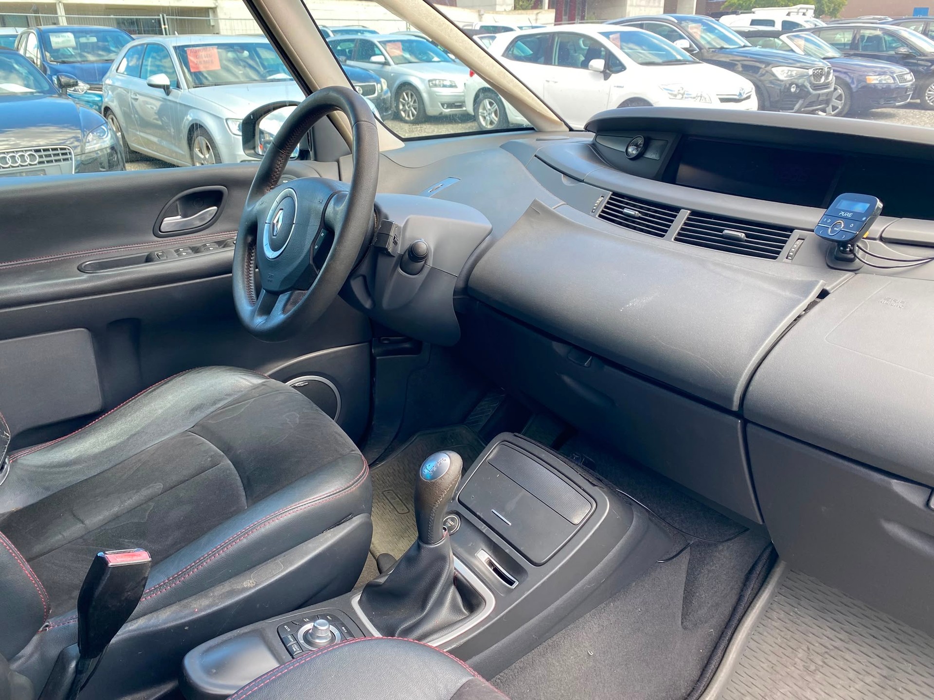 RENAULT Espace 2.0 dCi Swiss Edition Automatic-image-13