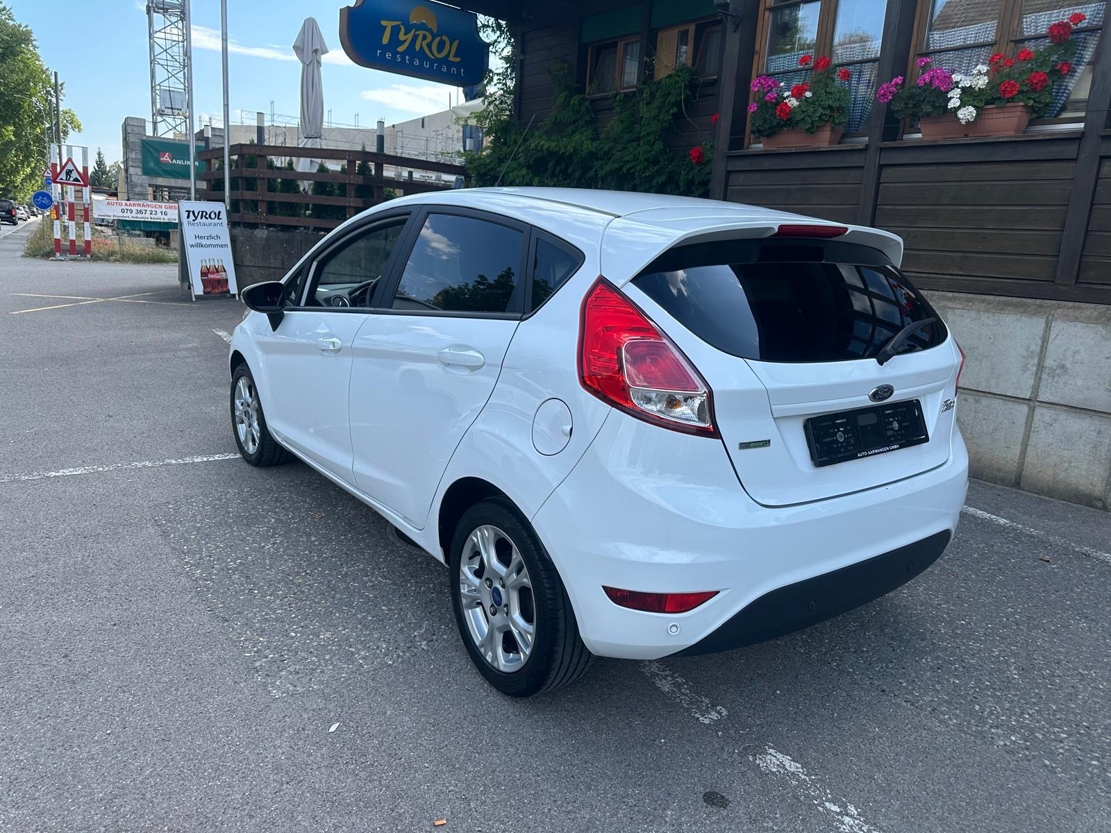 FORD Fiesta 1.0 SCTi Titanium-showroom-element-2