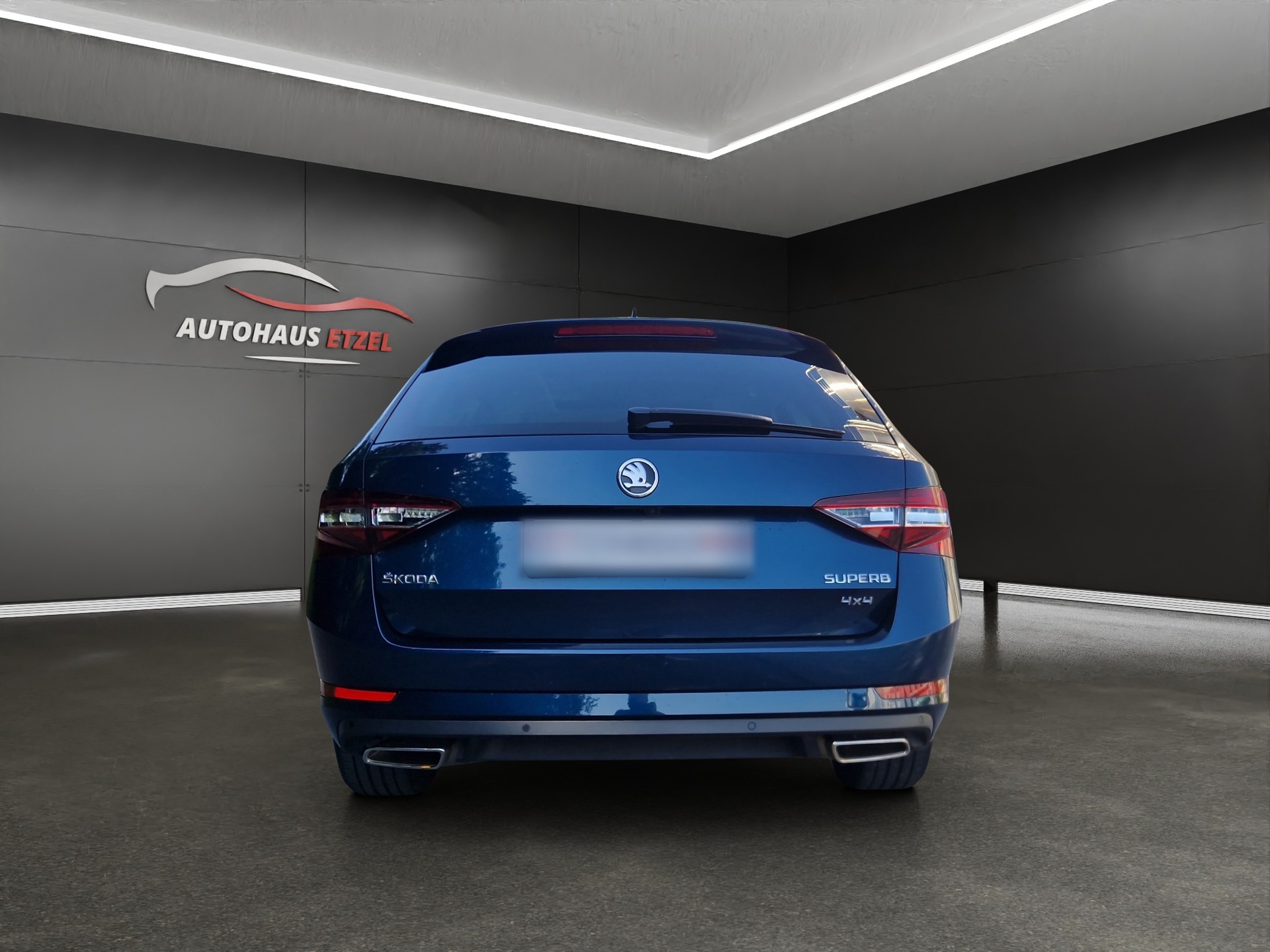 SKODA Superb Combi 2.0 TSI L&K DSG 4x4-image-6