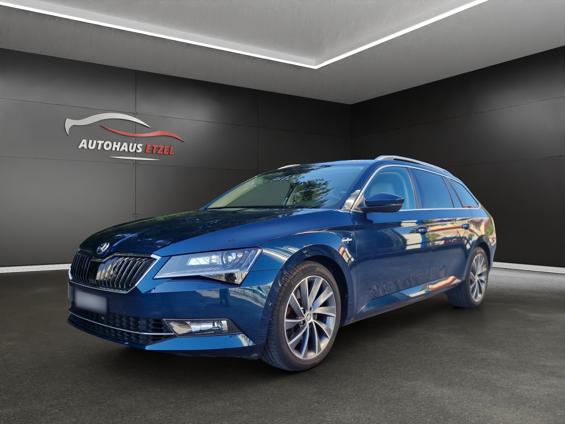 SKODA Superb Combi 2.0 TSI L&K DSG 4x4