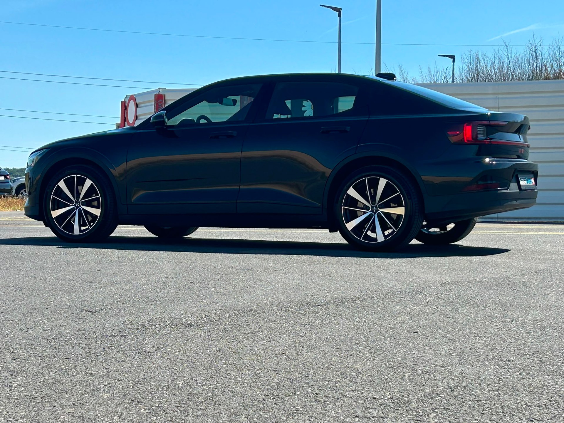 POLESTAR Polestar 2 Long Range Dual 78 kWh MY23-image-19