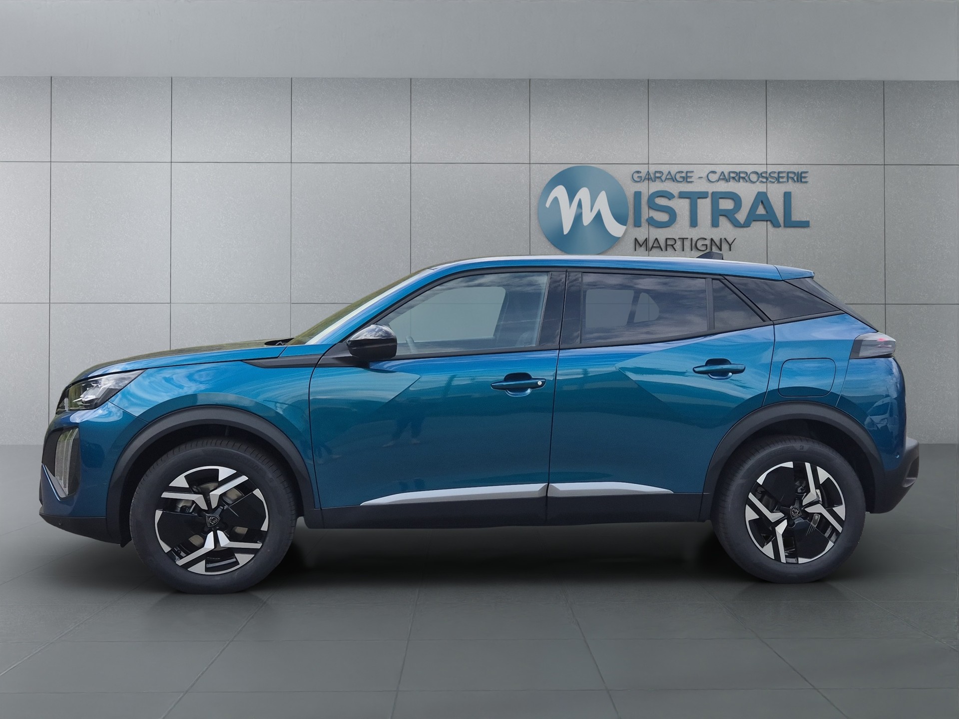 PEUGEOT 2008 1.2 Hybrid Allure-showroom-element-2