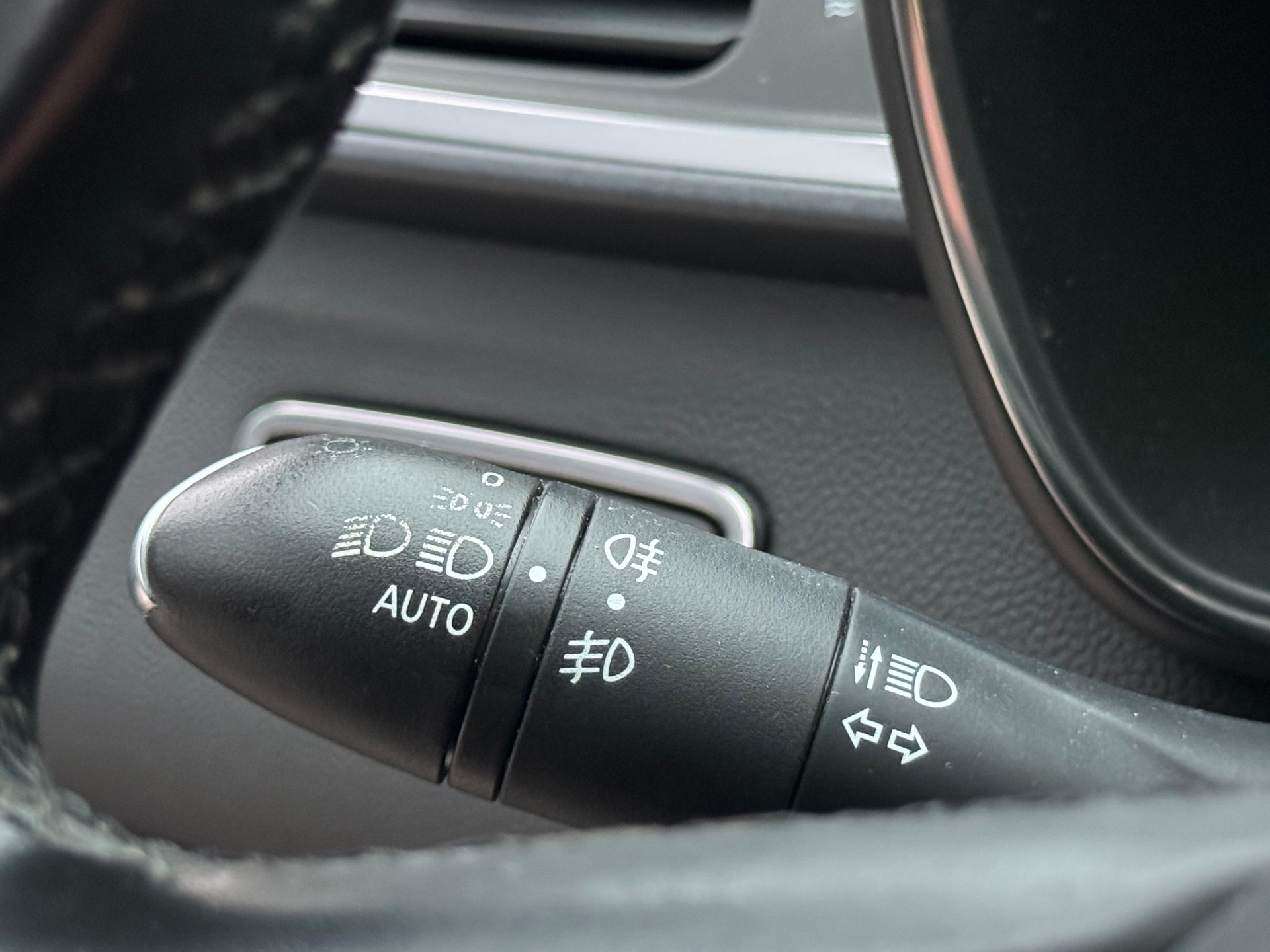 RENAULT Kadjar 1.3 16V Turbo Intens EDC-image-18