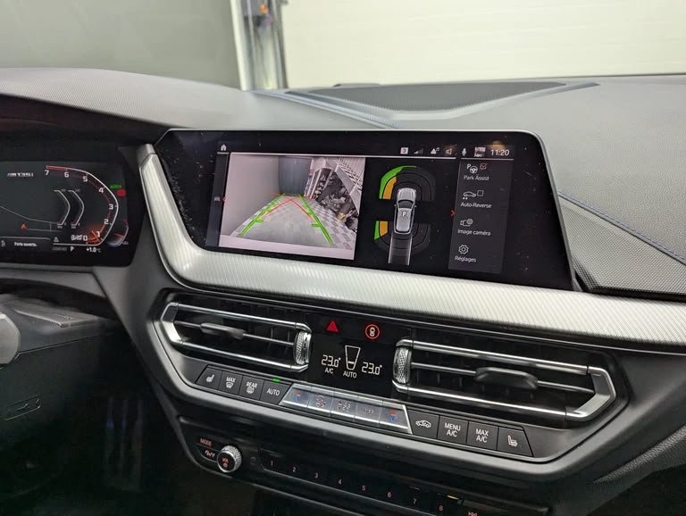 BMW M135i xDrive Steptronic-image-19