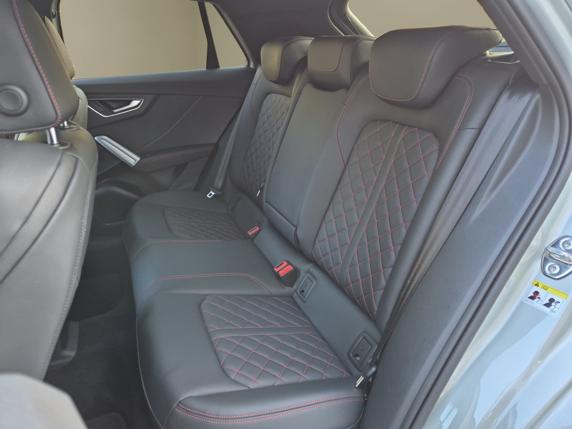 AUDI SQ2 TFSI quattro S-tronic-image-13