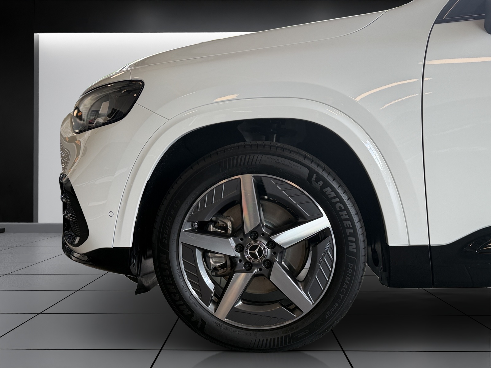 MERCEDES-BENZ GLB 200 8G-Tronic-image-6