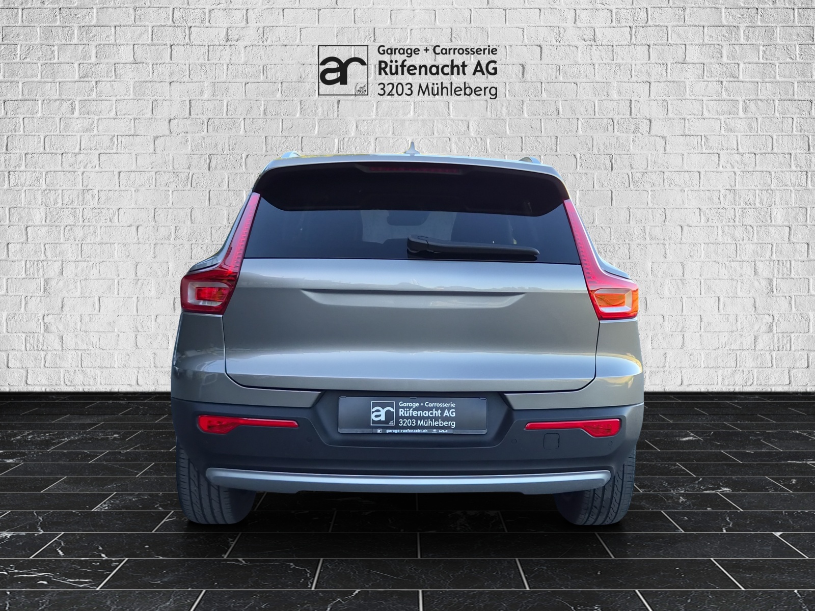 VOLVO XC40 1.5 T5 TE Momentum-showroom-element-3