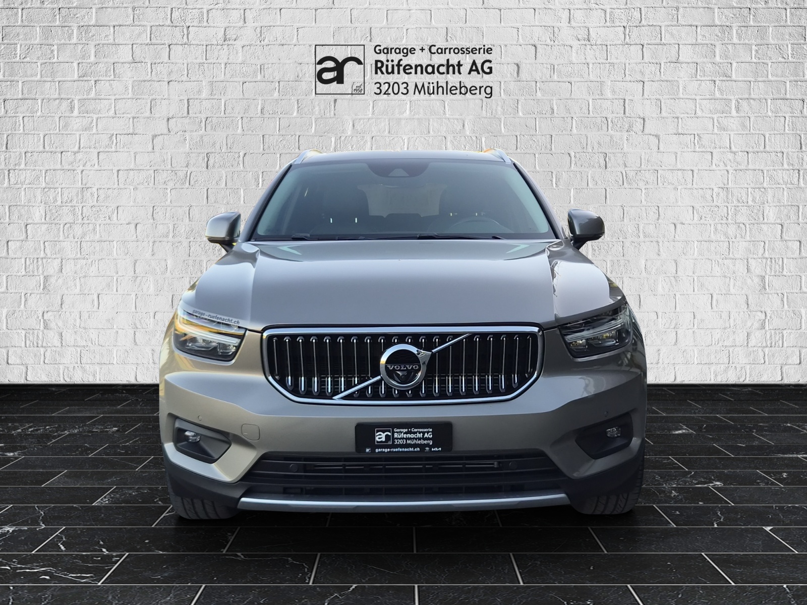 VOLVO XC40 1.5 T5 TE Momentum-showroom-element-2