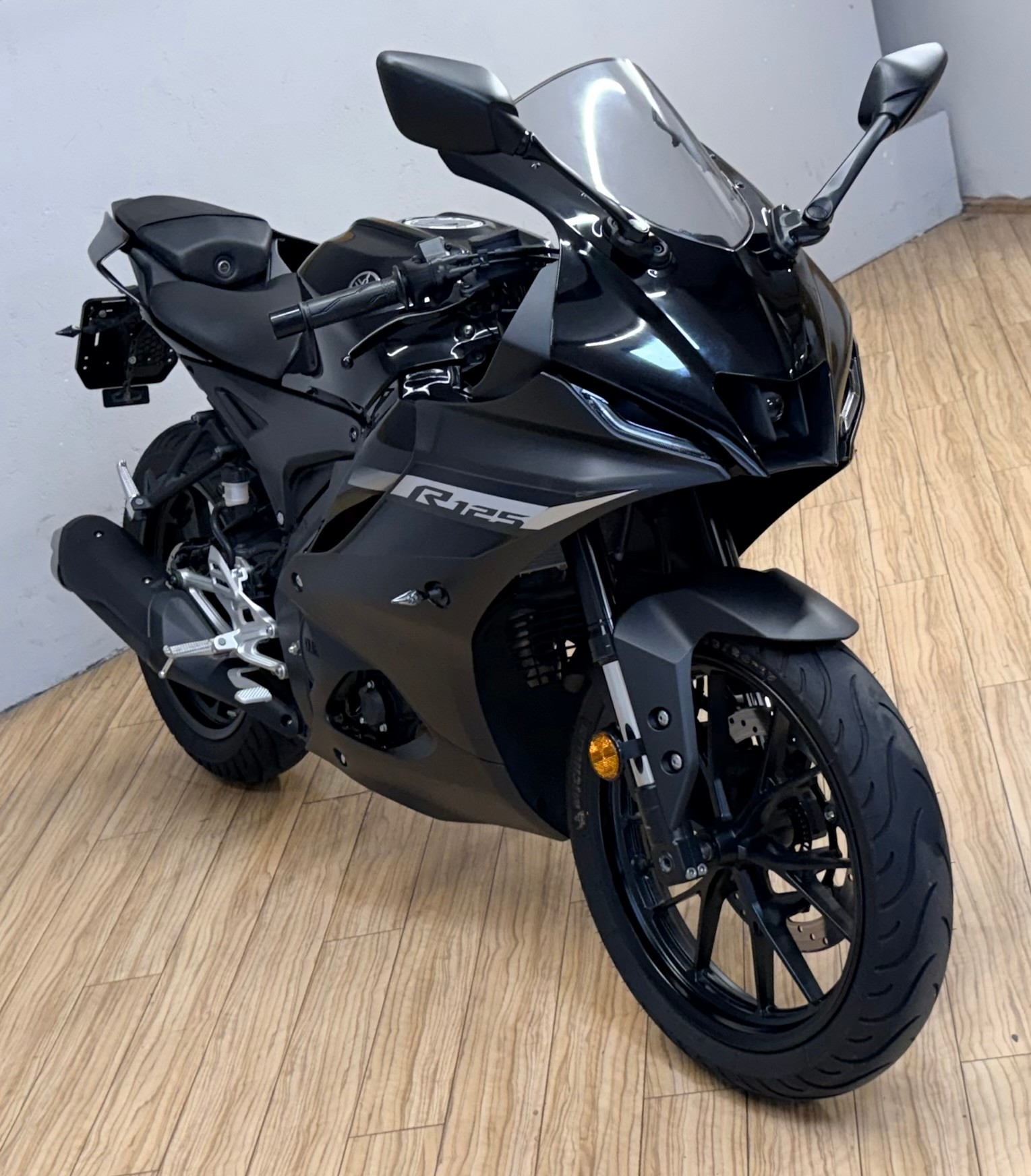 YAMAHA YZF-R 125 ABS-image-0