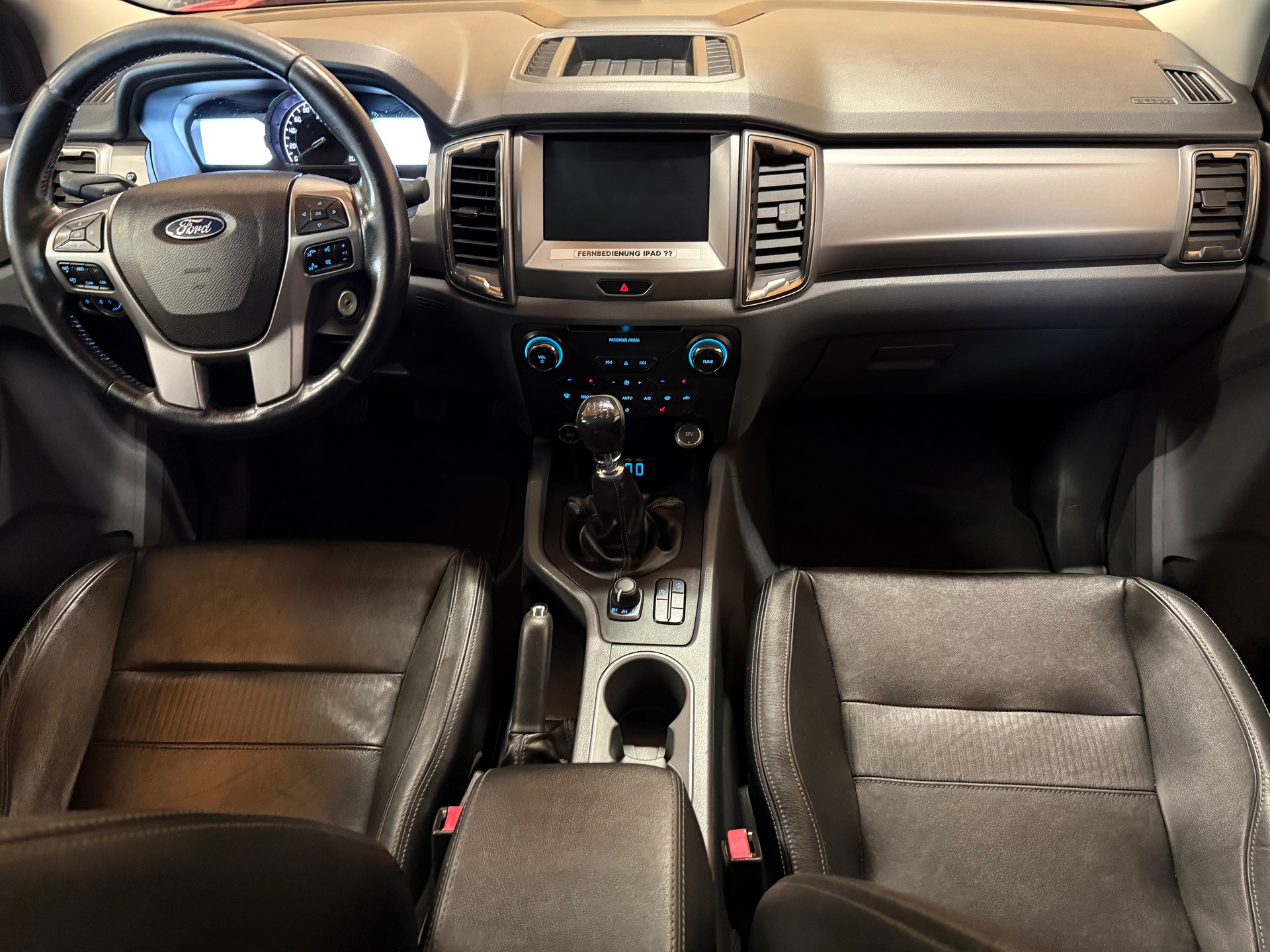 FORD Ranger LTD 3.2 TDCi 4x4-image-9