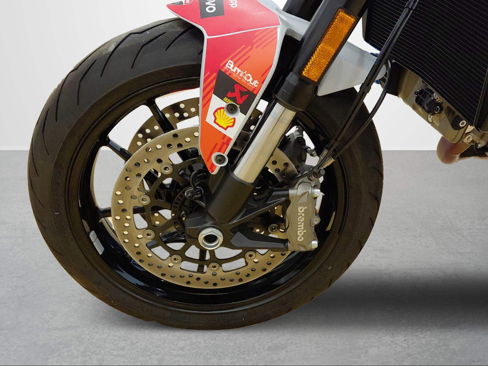 DUCATI Monster +-image-3