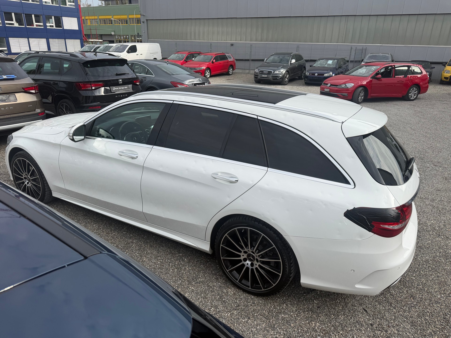 MERCEDES-BENZ C 250 BlueTEC AMG Line 4Matic 7G-Tronic Pano Burmester 360-image-8