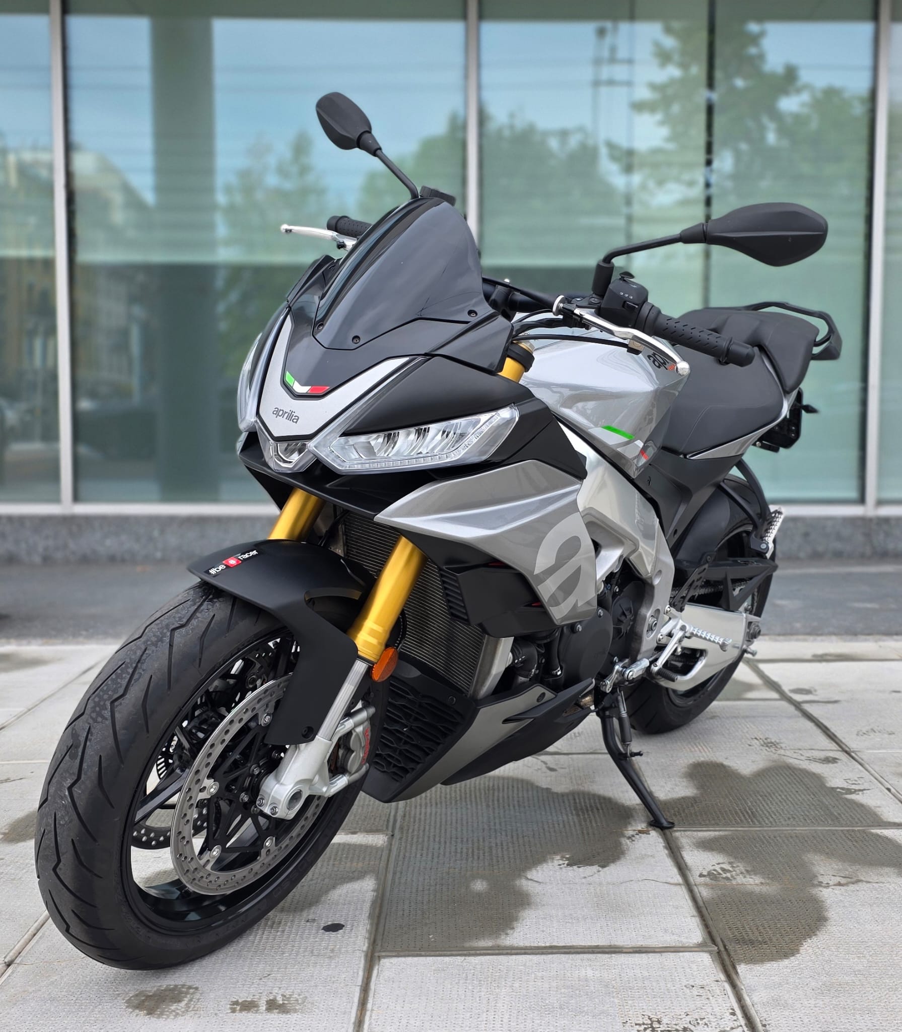 APRILIA Tuono V4 1100-image-3