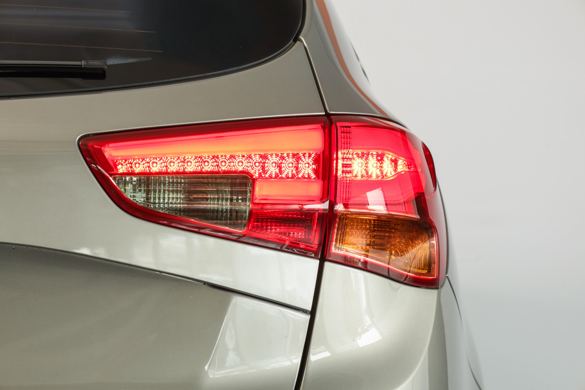 KIA Cee'd Sportswagon 1.6 GDi Style • Véhicule suisse • Toit panoramique • Navigation caméra-image-9