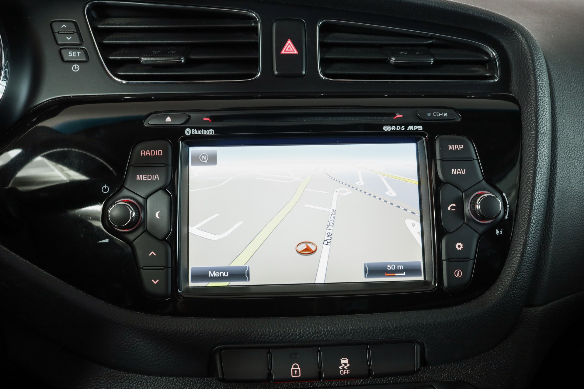 KIA Cee'd Sportswagon 1.6 GDi Style • Véhicule suisse • Toit panoramique • Navigation caméra-image-16