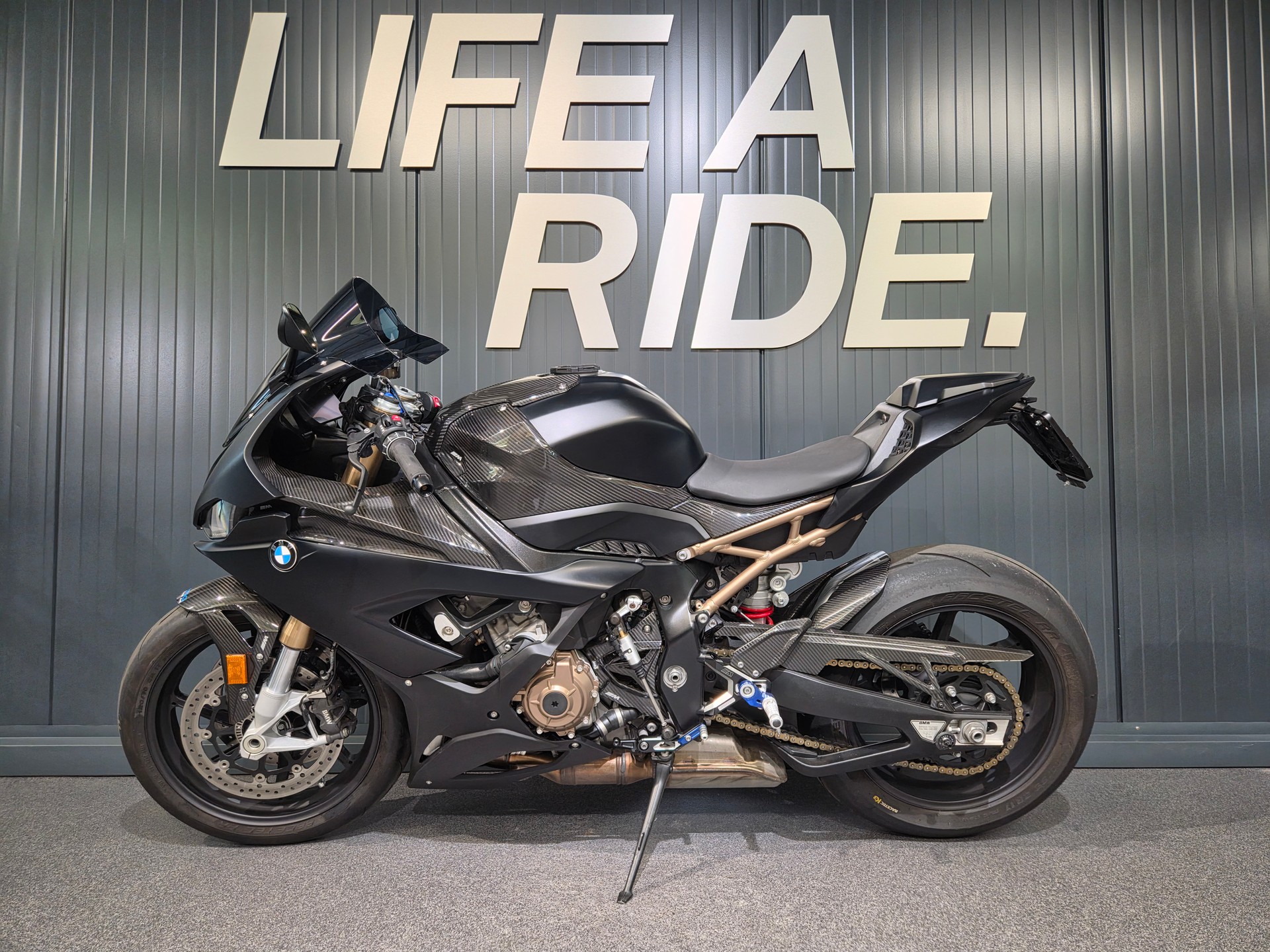 BMW S 1000 RR-image-2