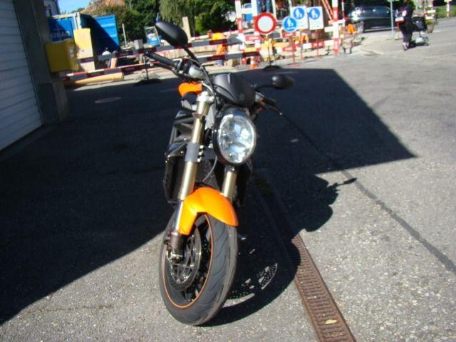 MV AGUSTA B4 Brutale 910-image-1