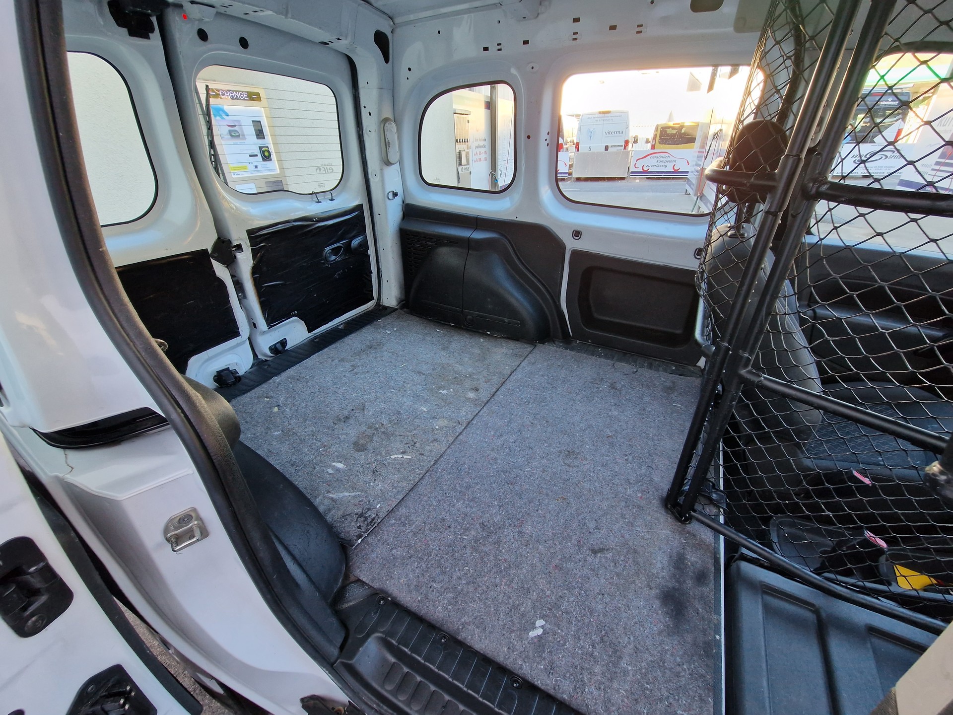 RENAULT KANGOO Expr. 1.2 TCe 115 Access S/S-image-6