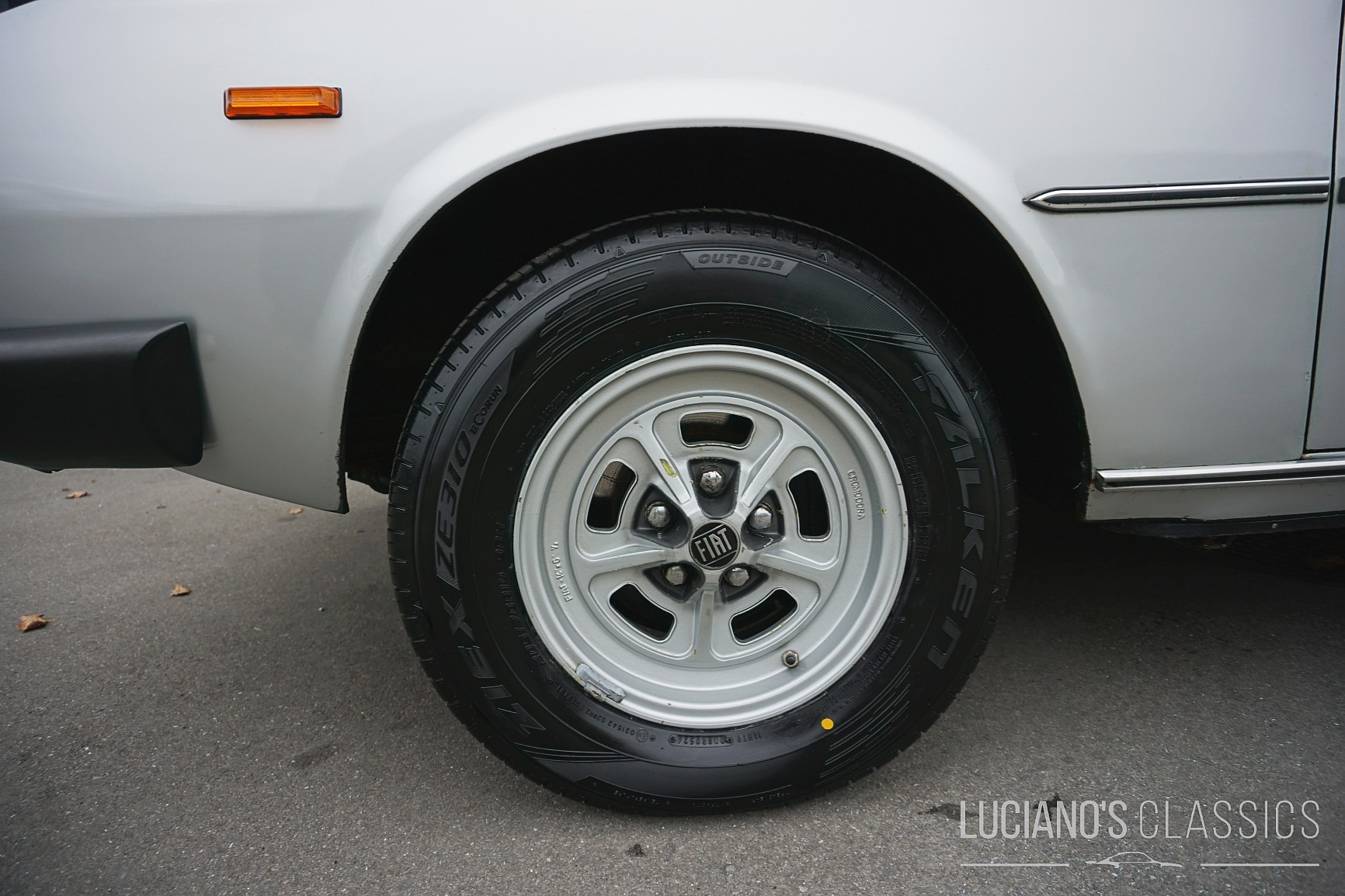FIAT 130 Coupé-image-5