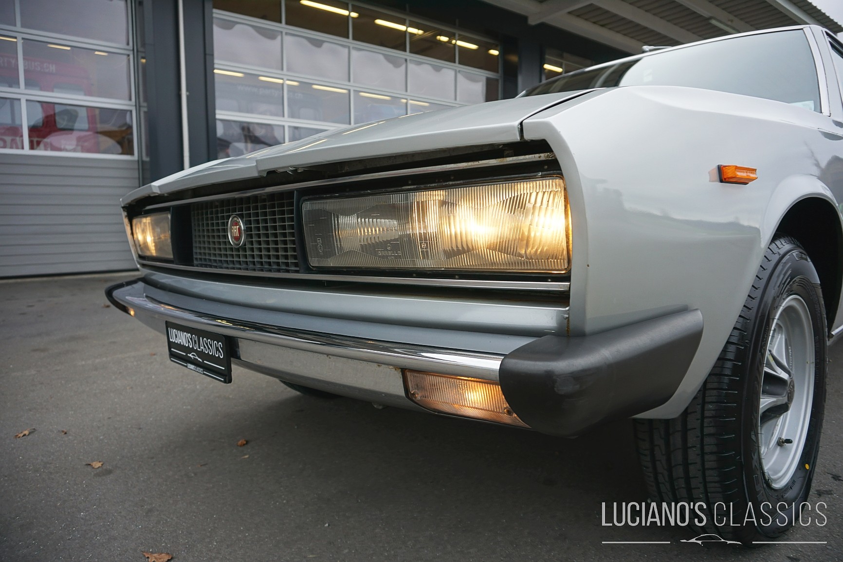 FIAT 130 Coupé-image-4