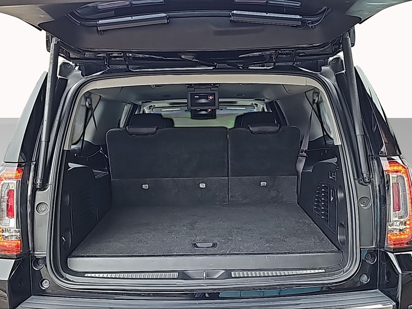 GMC Yukon XL-image-15