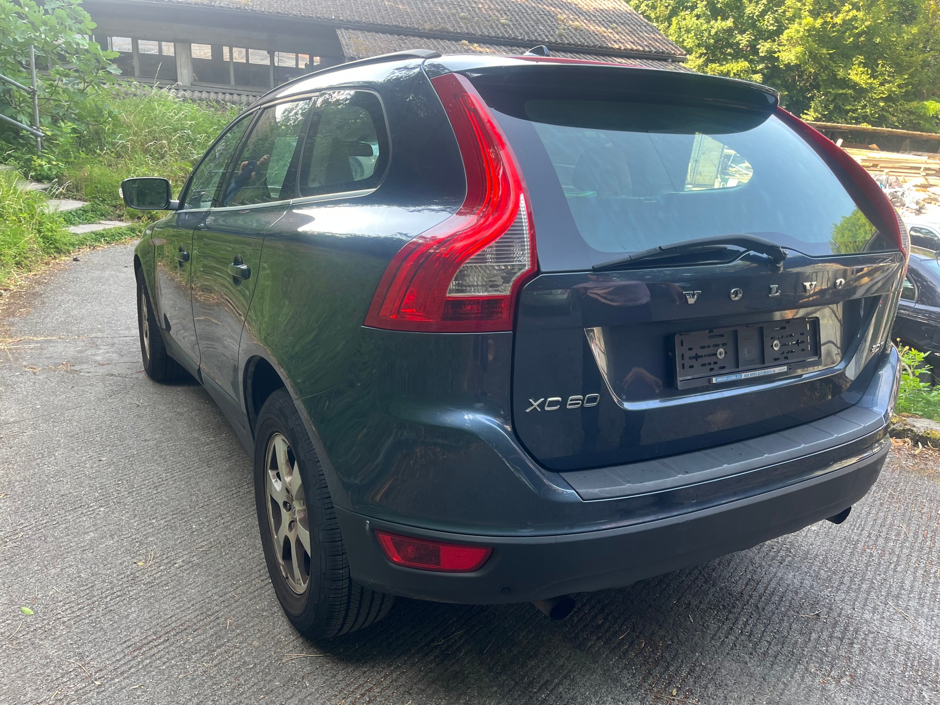 VOLVO XC60 2.0T Momentum Powershift-image-10