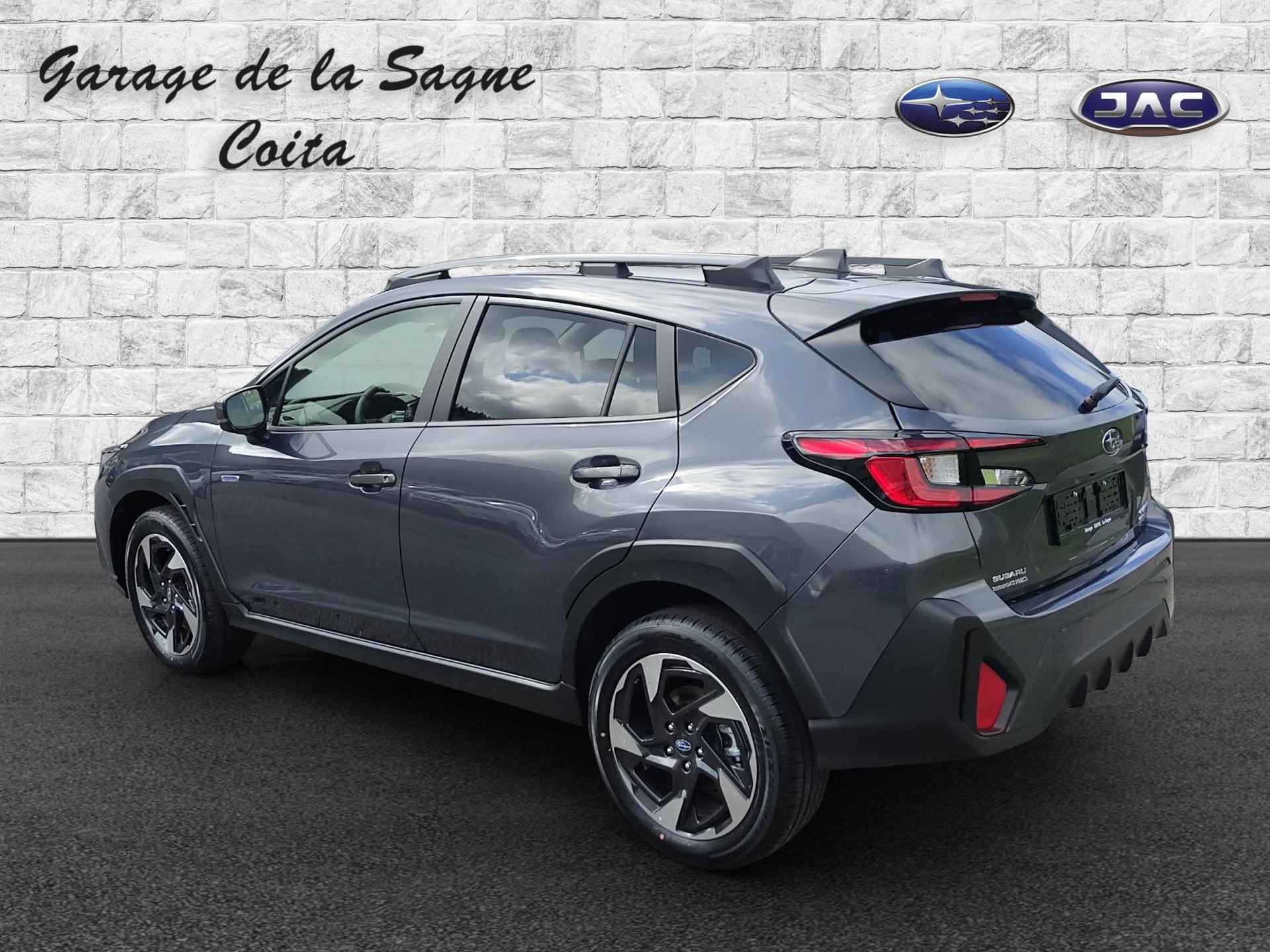 SUBARU Crosstrek 2.0i e-Boxer Swiss Plus-image-4