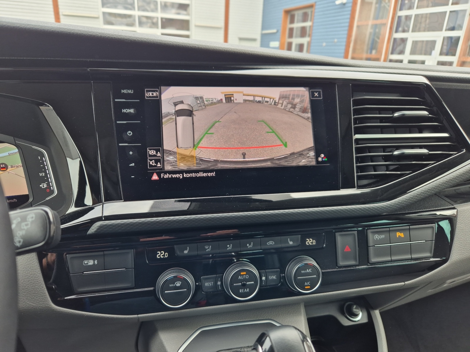 VW T6.1 California 2.0 TDI Ocean Liberty 4 Motion DSG-image-12