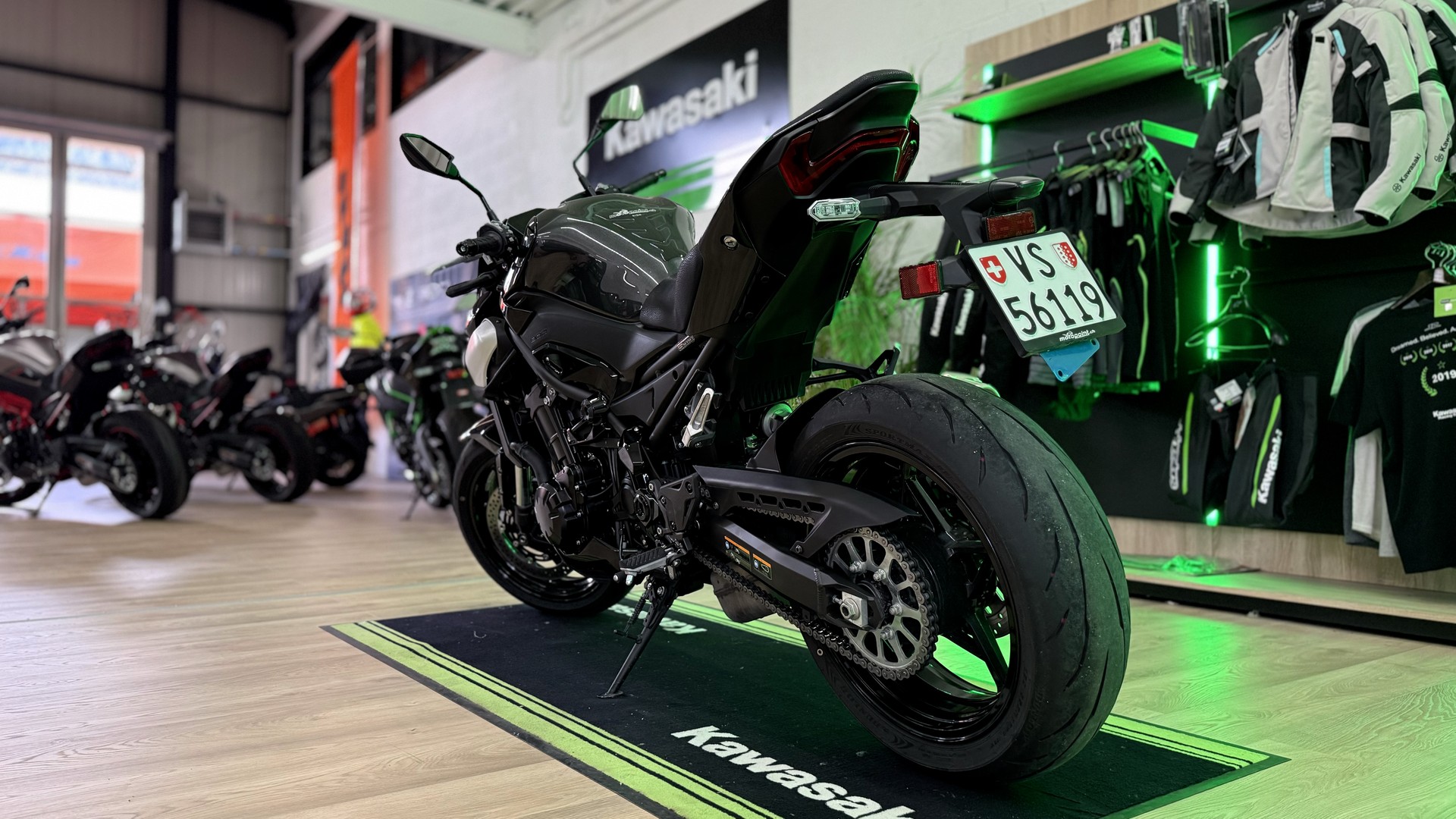 KAWASAKI Z 900-image-1