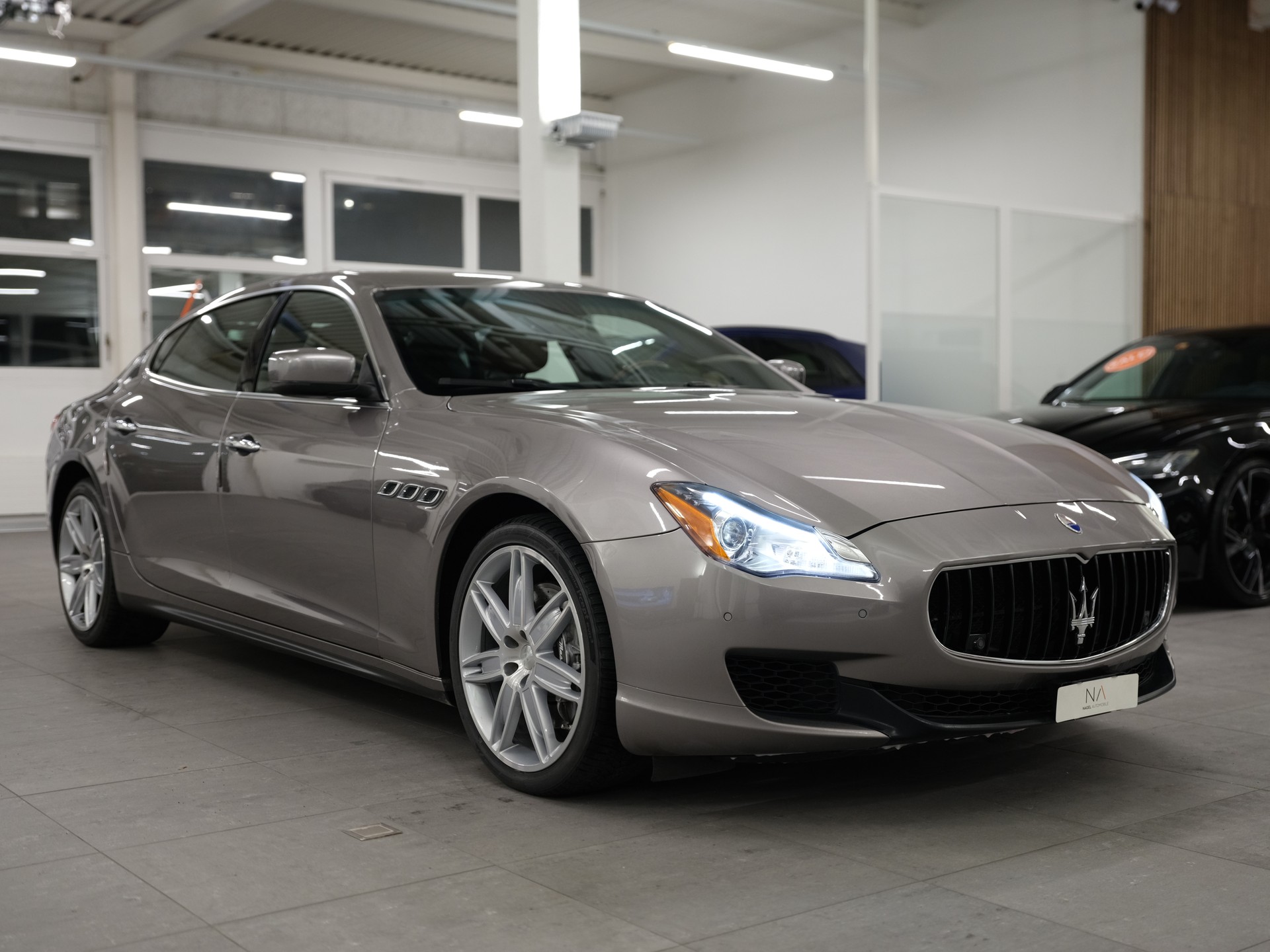 MASERATI Quattroporte 3.0 V6 S Q4 GranLusso Automatica-showroom-element-1