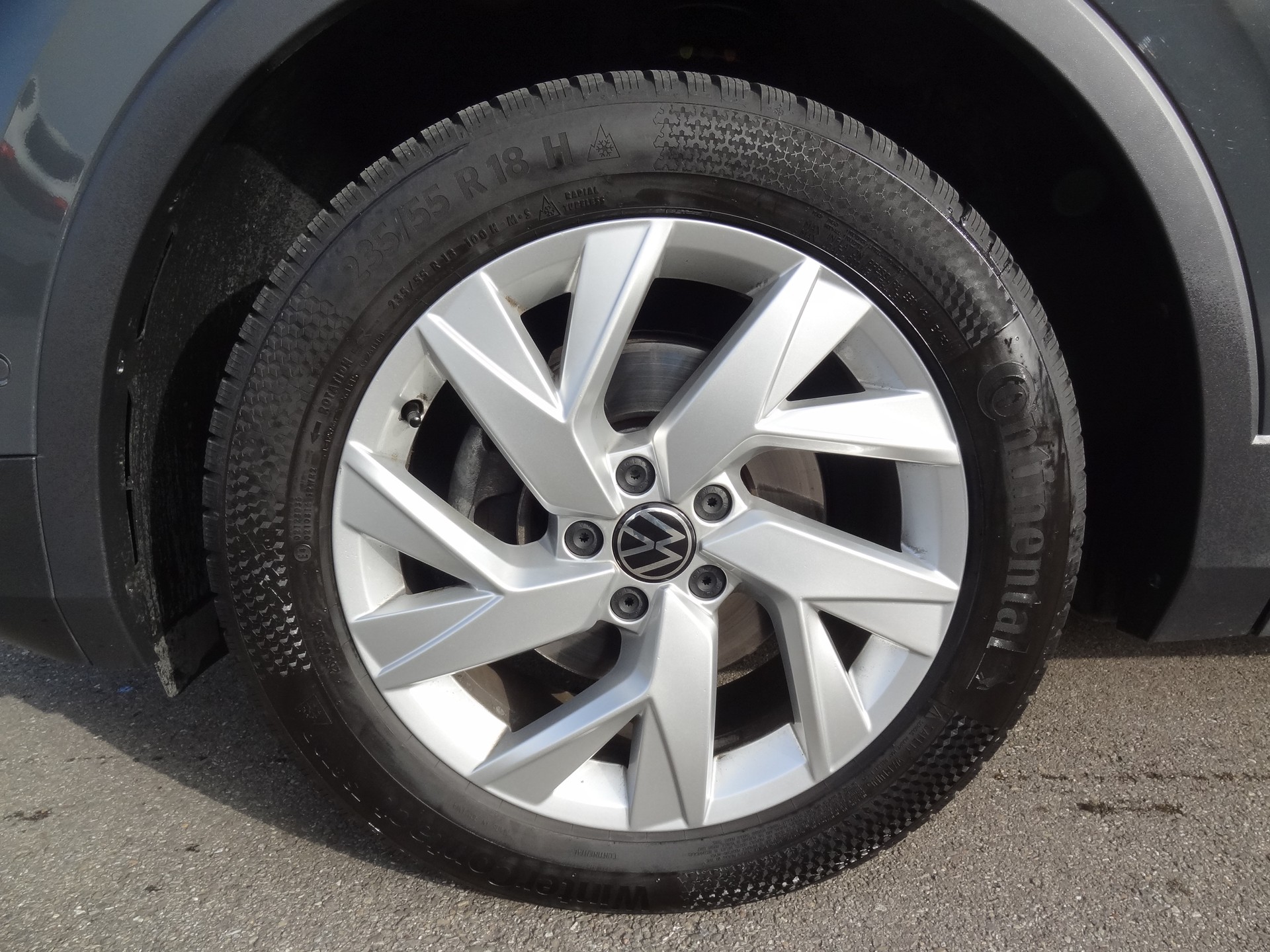 VW Tiguan 2.0 TDI SCR Elegance 4Motion DSG-image-2