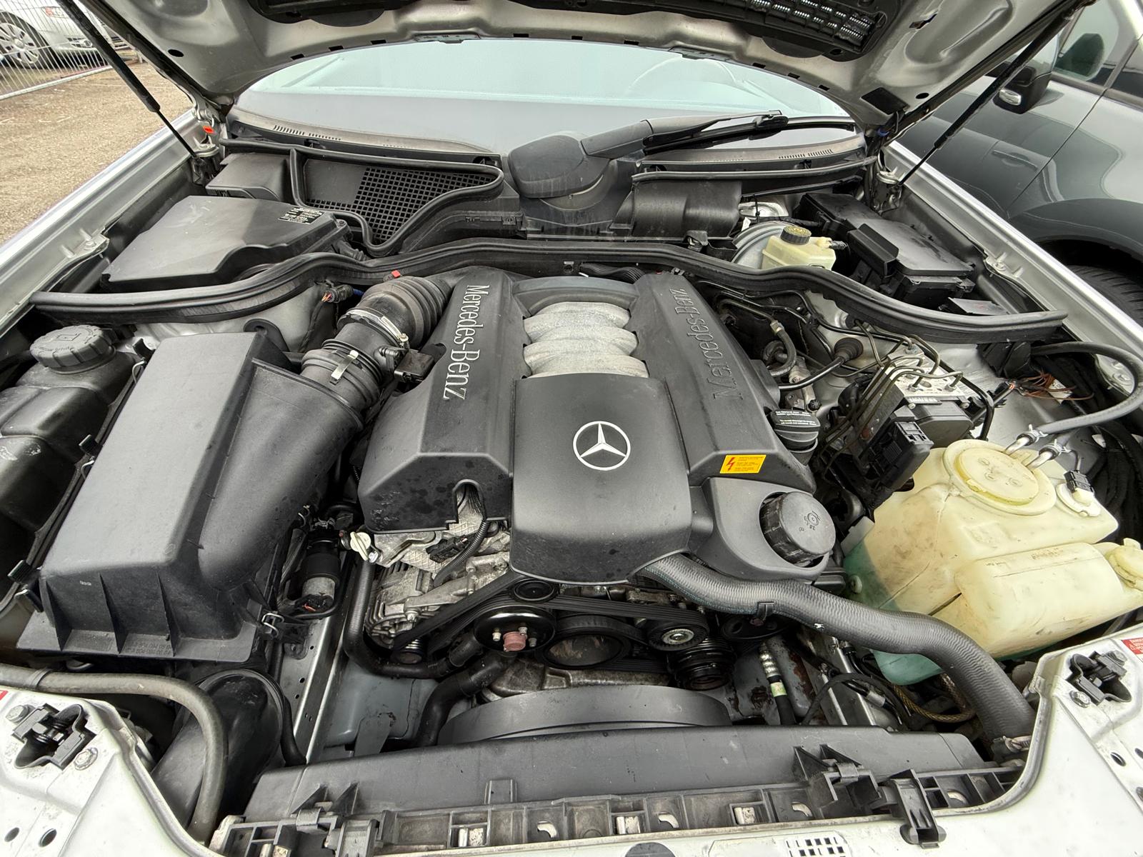 MERCEDES-BENZ E 280 Avantgarde 4-Matic Automatic-image-14