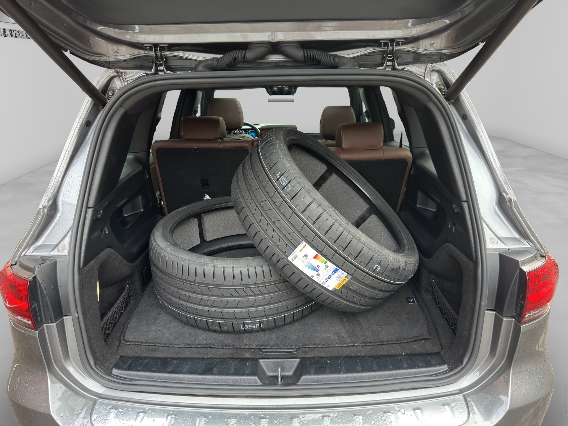 MERCEDES-BENZ GLB 35 AMG 4Matic 8G-Tronic-image-14