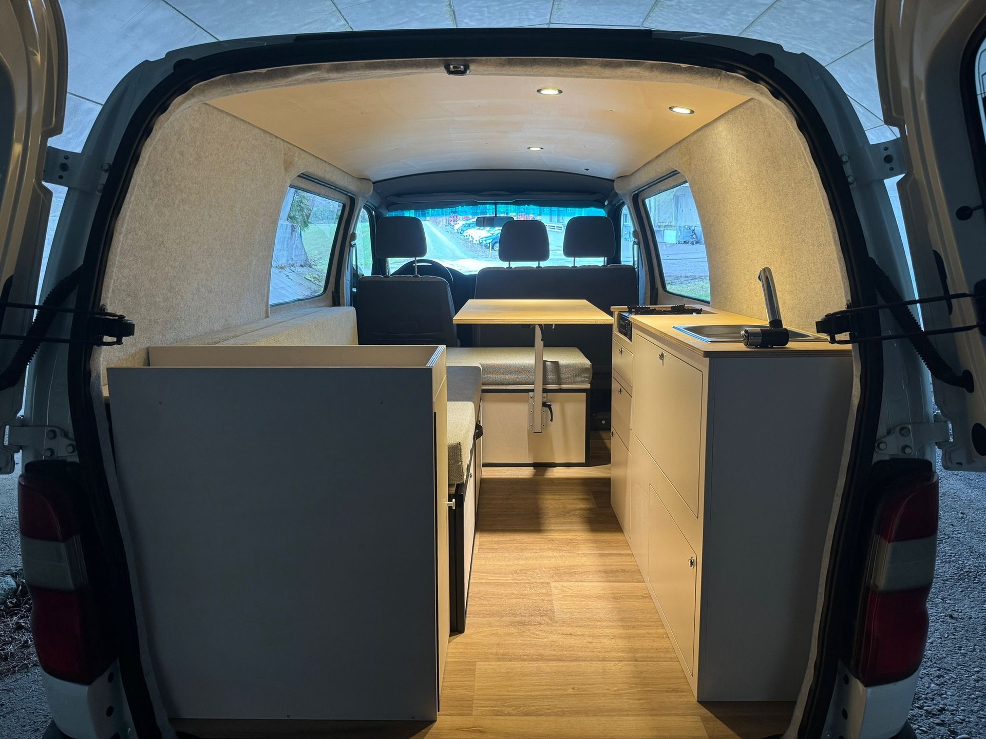 TOYOTA Hiace Saranda Beach-image-10