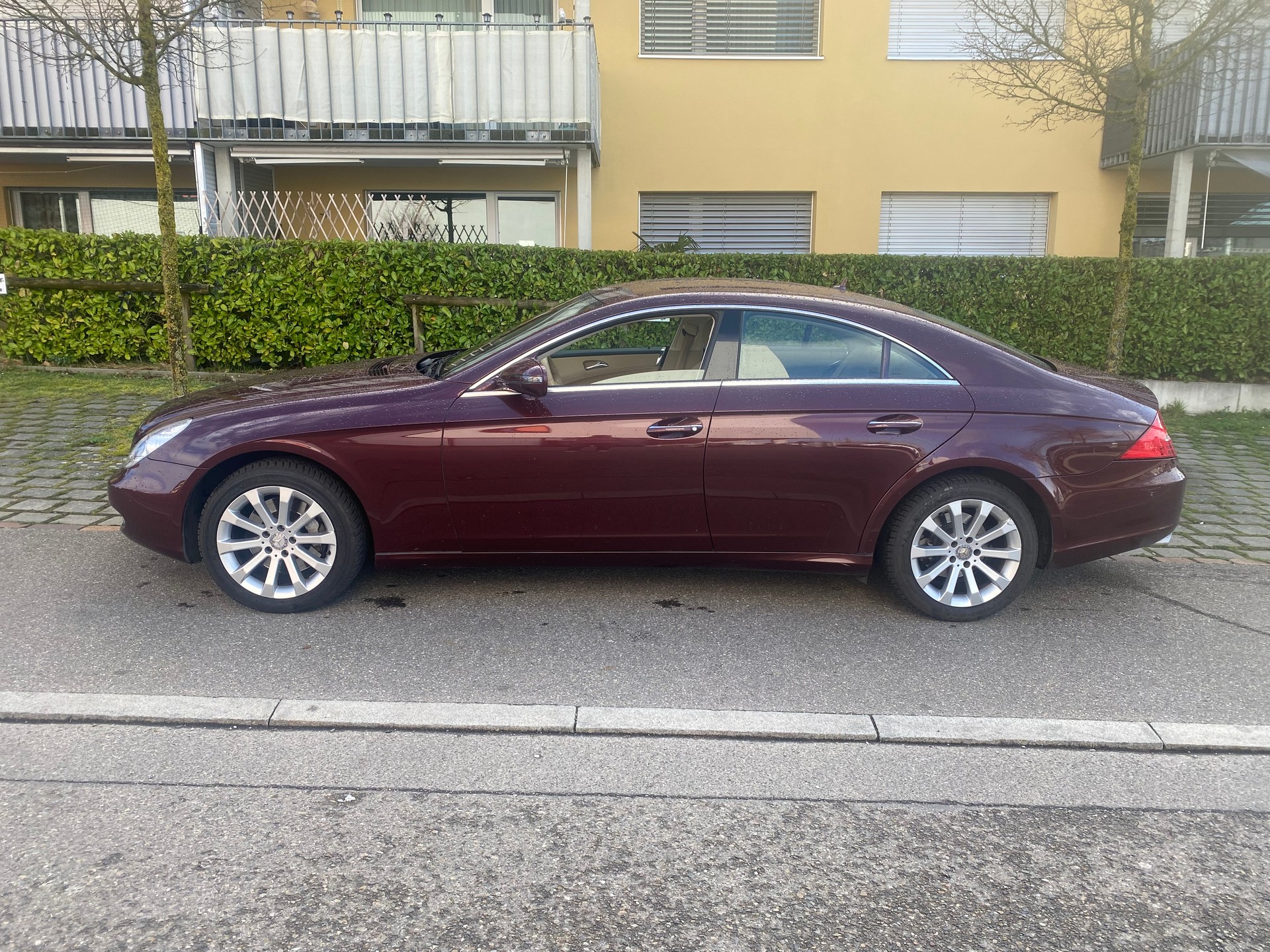 MERCEDES-BENZ CLS 350 CGI 7G-Tronic-image-3