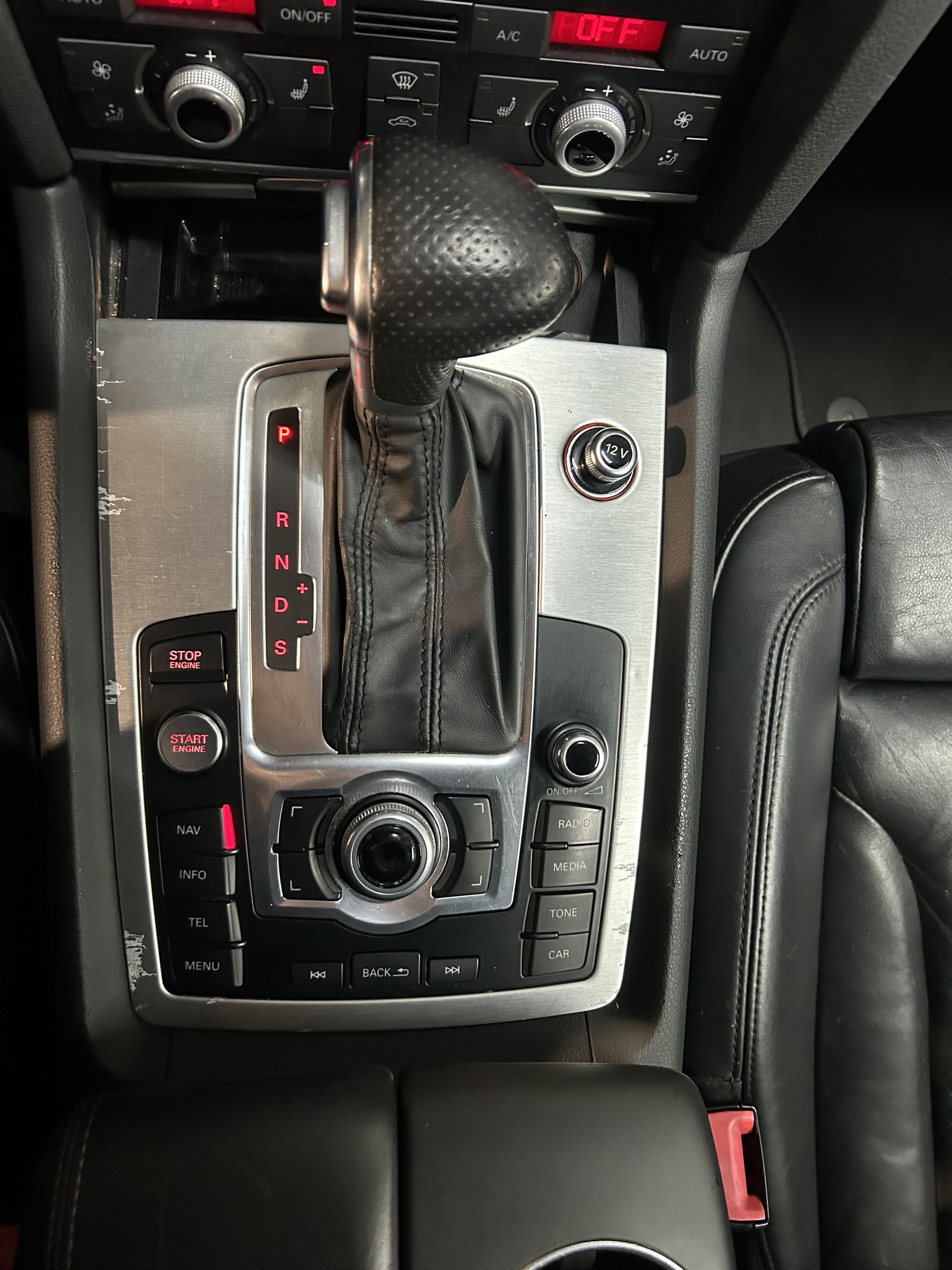 AUDI Q7 3.0 TDI quattro tiptronic-image-19