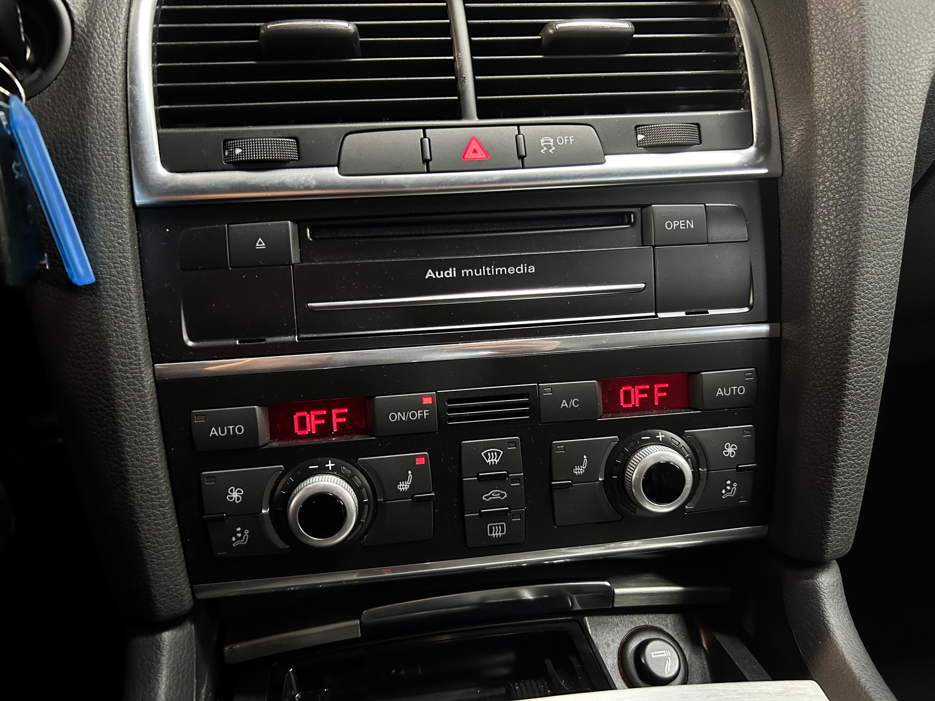 AUDI Q7 3.0 TDI quattro tiptronic-image-20